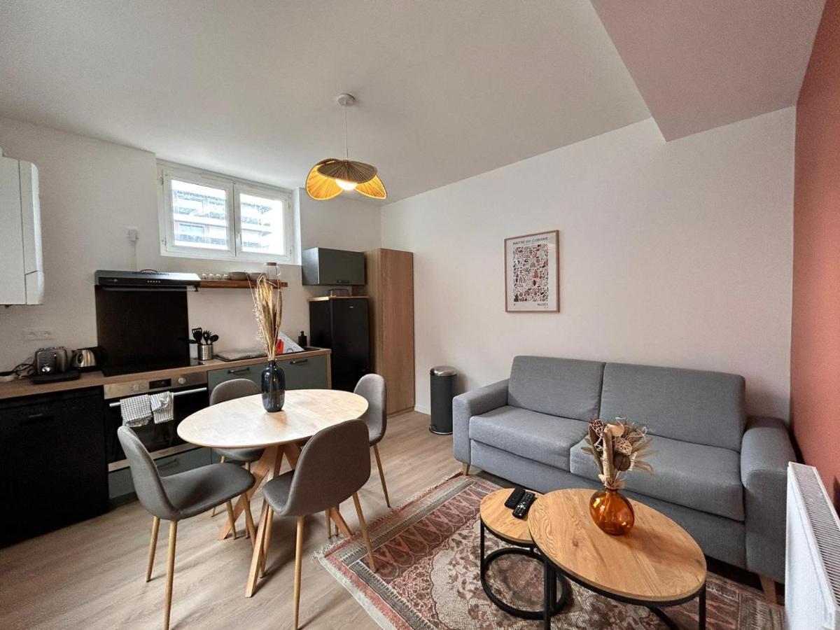 Cosy Perle - 2Ch - Quartier Des Halles & Parking Souterrain Pau Exteriör bild